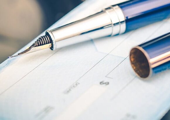 Εμπορικός Σύλλογος Αθηνών: Ζητά να καλυφθούν οι ακάλυπτες επιταγές με εγγύηση Δημοσίου