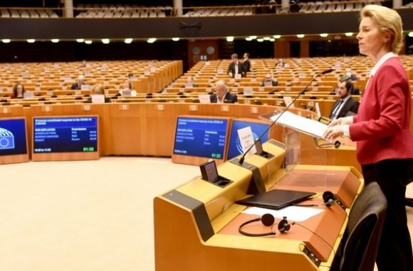 Η Κομισιόν θα εισηγηθεί νέο Πολυετές Δημοσιονομικό Πλαίσιο για την αντιμετώπιση της πανδημίας