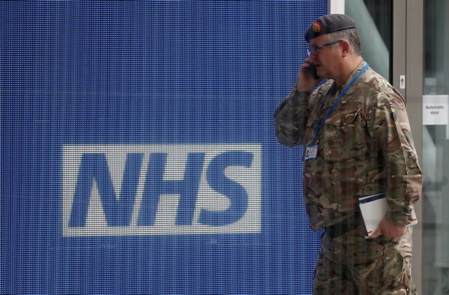 Κοροναϊός: Ακόμα 209 θύματα από τον ιό στη Βρετανία – Αγγίζουν τις 20