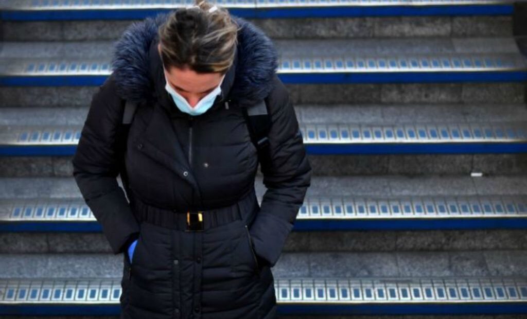 Κοροναϊός – Βρετανία : Το Υπουργείο Εξωτερικών καλεί τους Βρετανούς ταξιδιώτες σε επαναπατρισμό