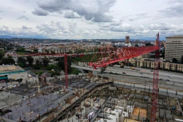 Κοροναϊός : Η καθημερινότητα του κοροναϊού σε διάφορες χώρες με ελληνική ματιά