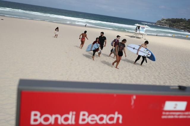 Κοροναϊός : Οι αυστραλιανές Αρχές έκλεισαν τη διάσημη παραλία Μπόντι Μπιτς του Σίδνεϊ