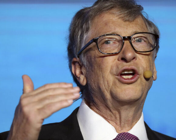 Κοροναϊός : Ολική απομόνωση για 6 10 εβδομάδες στις ΗΠΑ λέει ο Μπιλ Γκέιτς