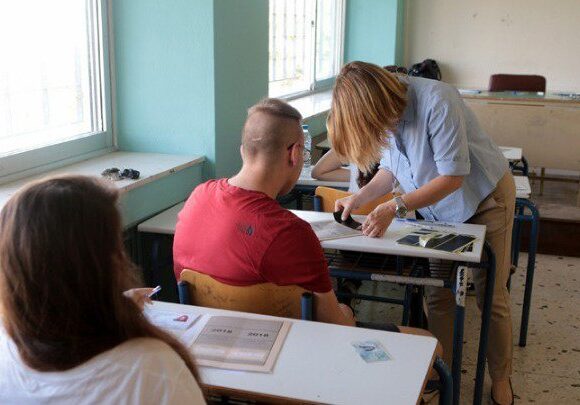 Κορωνοϊός: Το σχέδιο του υπουργείου Παιδείας για τις Πανελλήνιες