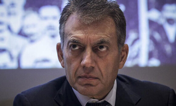 Κορoνοϊός Βρούτσης: Απαγόρευση απολύσεων σε επιχειρήσεις έκλεισαν προσωρινά
