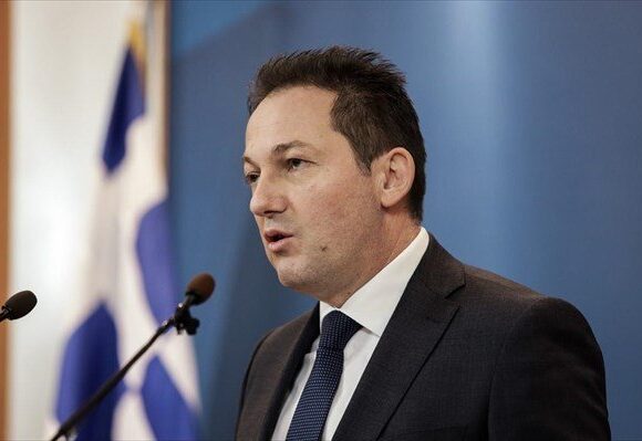 Πέτσας: «Εάν χρειαστεί, θα προχωρήσουμε σε πλήρη απαγόρευση της κυκλοφορίας»