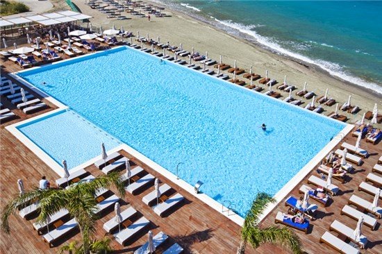 Σε ΦΕΚ η απόφαση της αναστολής λειτουργίας τουριστικών καταλυμάτων