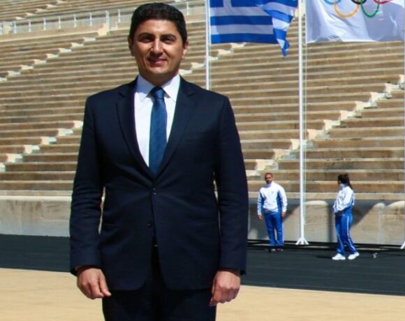 Το μυστήριο με τις εκλογές των ομοσπονδιών και το δίλημμα Αυγενάκη