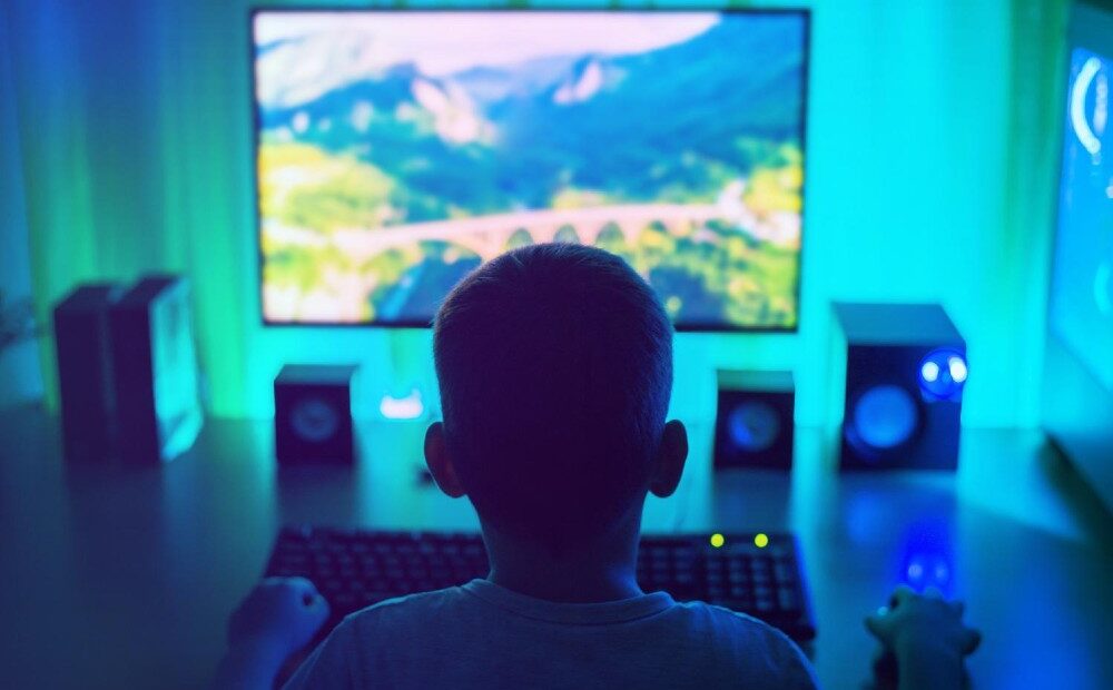 Online Multiplayer Gaming: Όλα όσα πρέπει να γνωρίζετε για να ξεκινήσετε