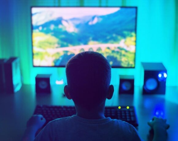 Online Multiplayer Gaming: Όλα όσα πρέπει να γνωρίζετε για να ξεκινήσετε