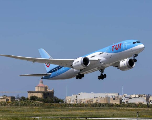 Tui: Εξασφαλίζει «δάνειο – γέφυρα» €1,8 δισ