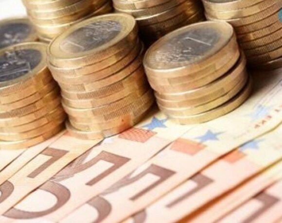 Άντεξε ο Προϋπολογισμός τον Μάρτιο: Περιορίστηκε στα 200 εκατ