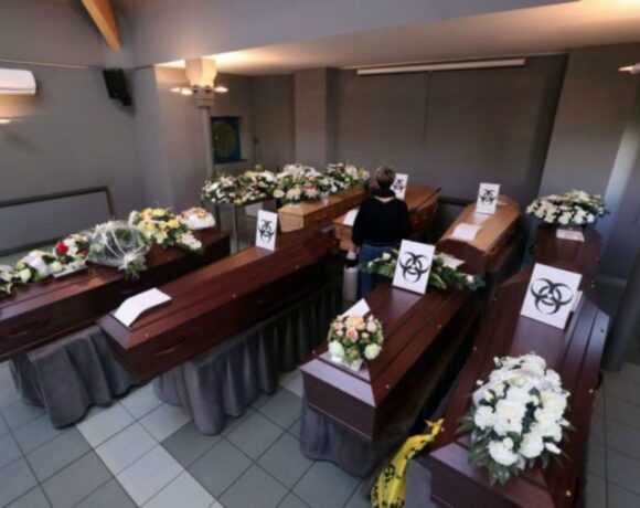 Βέλγιο : 162 επιπλέον νεκροί – Στο «μικροσκόπιο» άλλοι 241 θάνατοι που ίσως σχετίζονται με τον ιό