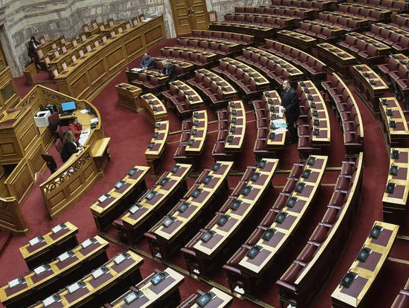 Βουλή: Κατατέθηκε προς κύρωση η ΠΝΠ για τη στήριξη της κοινωνίας και της επιχειρηματικότητας