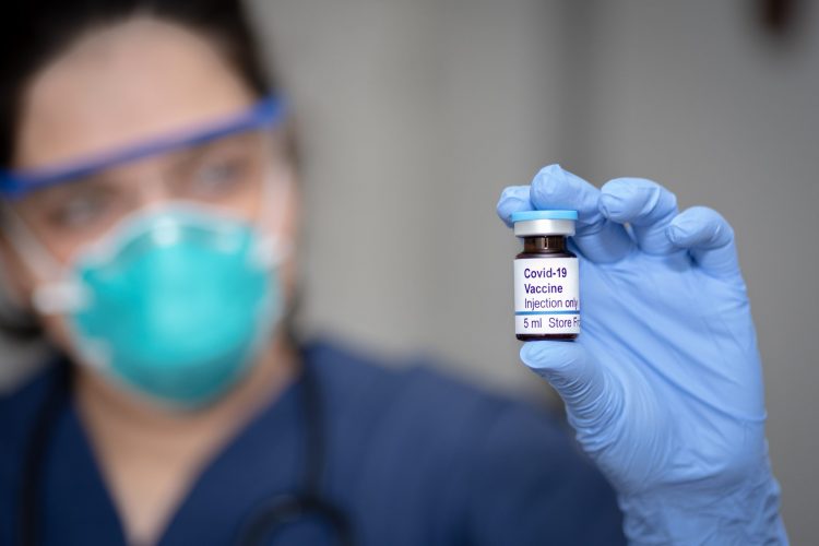 Γερμανία: Ξεκινά η δοκιμή εμβολίων σε ανθρώπους