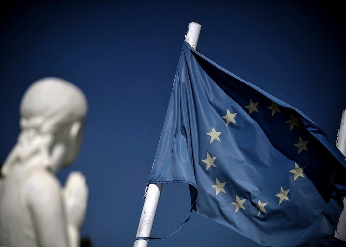 Ευρωπαίοι οικονομολόγοι ζητούν την έκδοση ευρωομολόγων
