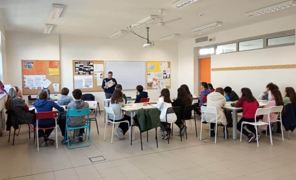 Ζαχαράκη: Πιθανό να ανοίξουν τα σχολεία μέσα στον Αύγουστο για την επόμενη σχολική χρονιά