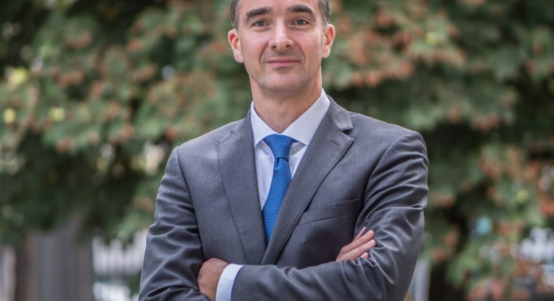 Ζολτ Νταρβας Bruegel: Τώρα είναι η ευκαιρία για συγχώρεση χρέους στην Ελλάδα