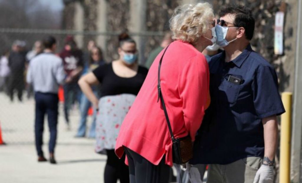 ΗΠΑ : Ξεπέρασαν τις 400