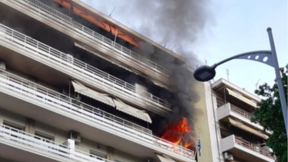 Θεσσαλονίκη: Ένας νεκρός από πυρκαγιά σε διαμέρισμα