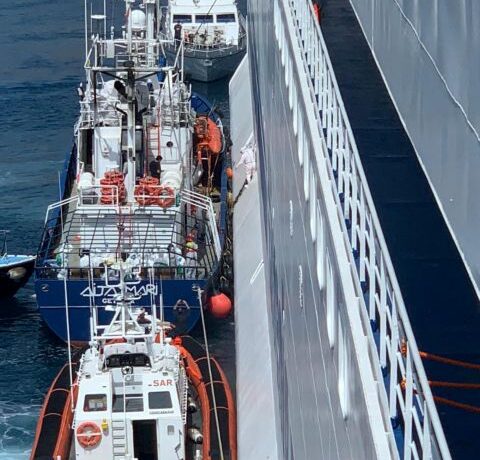 Ιταλία : Σε καραντίνα σε πλοίο 180 μετανάστες ανοιχτά του Παλέρμο