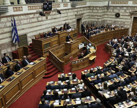 Κατατέθηκε ο συμπληρωματικός προϋπολογισμός: Επιπλέον €5 δισ