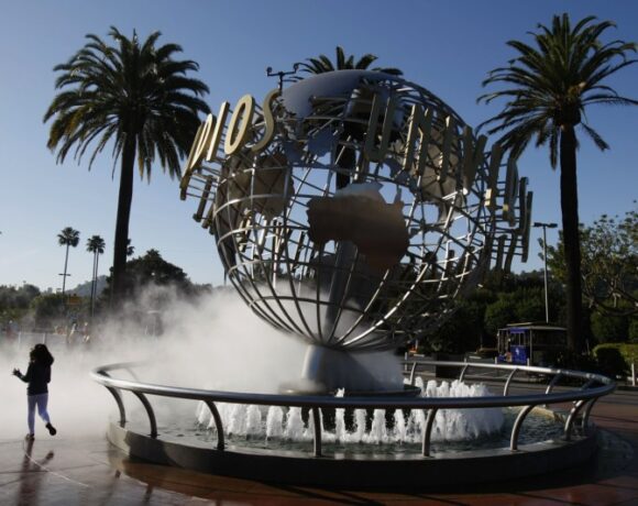 Κλειστά έως τέλος Μαϊού τα θεματικά πάρκα της Universal Studios