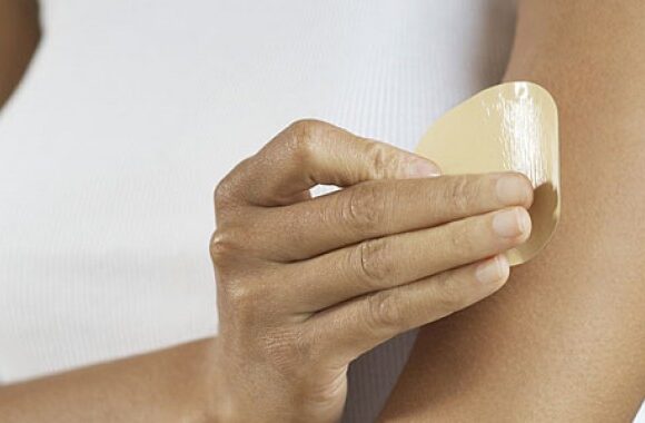 Κοροναϊος – Γαλλία : Οι αρχές θέτουν περιορισμούς στην πώληση υποκατάστατων νικοτίνης