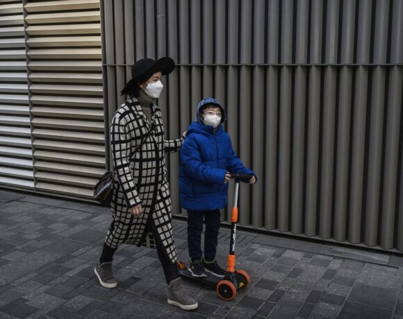 Κοροναϊός : Ανησυχία στην Κίνα – Στα 108 τα νέα κρούσματα