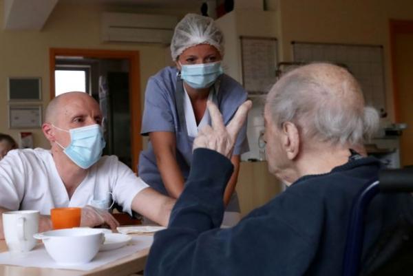 Κοροναϊός – Βέλγιο : Ωρολογιακή βόμβα τα γηροκομεία – Καταγράφουν το 50% των θανάτων
