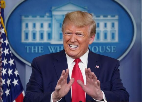 Κοροναϊός : Δεν έχουν δοκιμαστεί τα φάρμακα που στέλνει ο Τραμπ στον ασθενή Τζόνσον