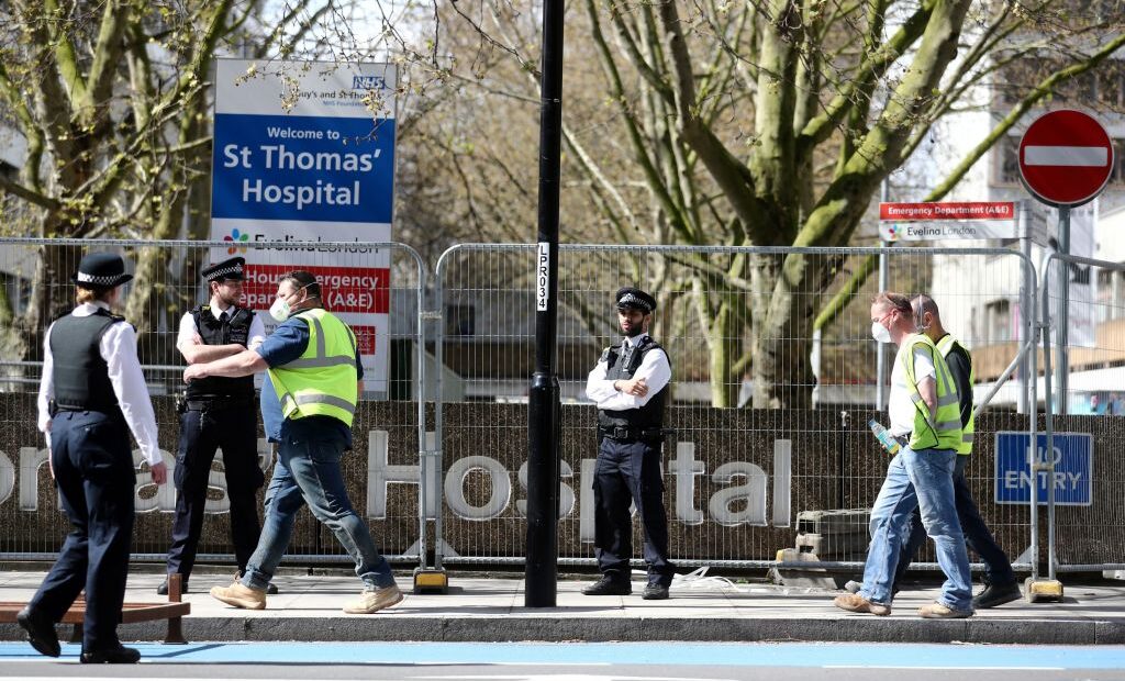 Κοροναϊός : Επ’ αόριστον αναβολή των διεθνών ταξιδιών για τους Βρετανούς