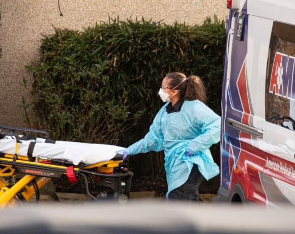 Κοροναϊός – ΗΠΑ : Πάνω από 2