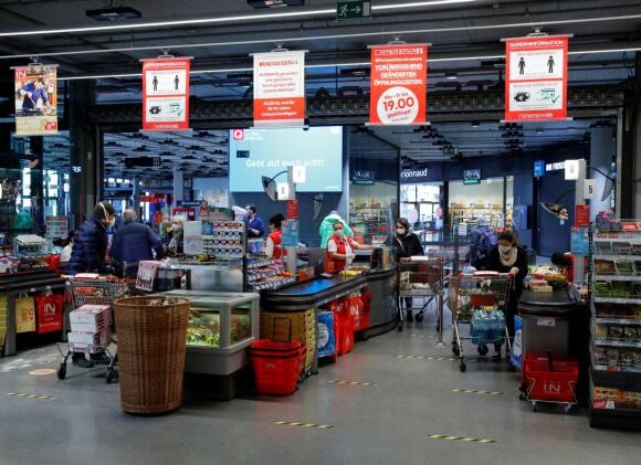 Κοροναϊός: Καλπάζει η ανεργία στην Αυστρία – Ιστορικό ρεκόρ μετά τον Β’ Παγκόσμιο