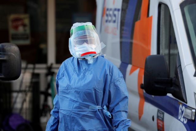 Κοροναϊός : «Καλπάζει» ο ιός στις ΗΠΑ – Σχεδόν 25
