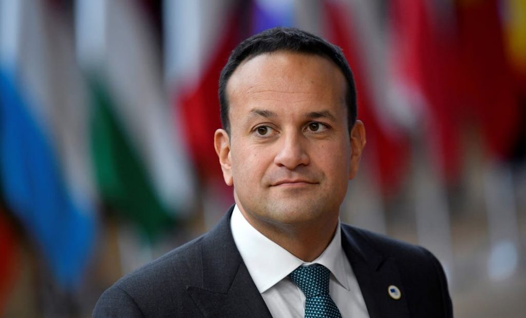 Κοροναϊός : Ο γιατρός πρωθυπουργός της Ιρλανδίας θα εργάζεται και στο εθνικό σύστημα υγείας