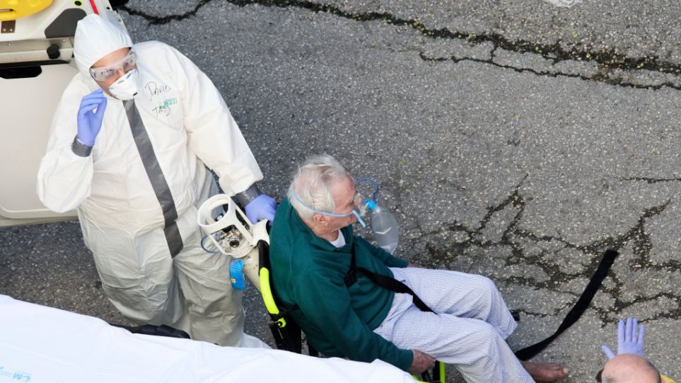 Κορωνοϊός στην Ισπανία: 605 νέοι θάνατοι – Συνεχίζεται η καθοδική πορεία των κροσμάτων