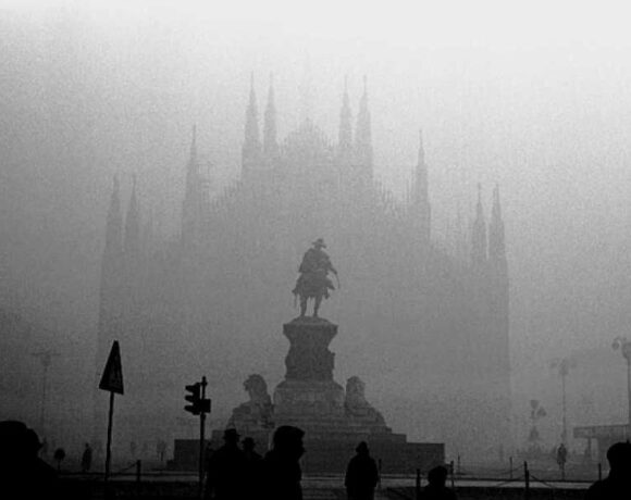 Κορωνοϊός: Υποψίες μετάδοσης με σκόνη και ατμοσφαιρική ρύπανση