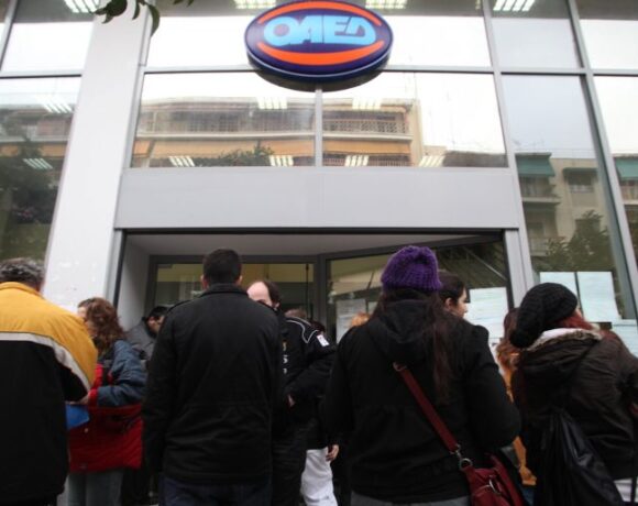 Μέτρα για τον κορωνοϊό: Στήριξη ανέργων με προγράμματα απασχόλησης στο Δημόσιο – Τι προτείνει ο ΣΕΒ