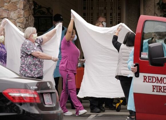 Με την πλάτη στον τοίχο οι ΗΠΑ : Θλιβερό ρεκόρ 865 θανάτων σε ένα εικοσιτετράωρο