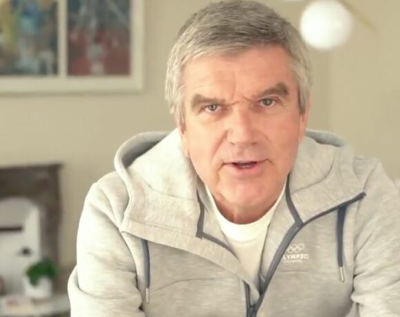 Μπαχ: «Μείνετε δυνατοί, μείνετε δραστήριοι, μείνετε υγιείς» (video)