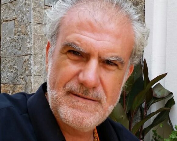 Να ανοίξουμε ή να μην ανοίξουμε (να ζει κανείς η να μη ζει!);