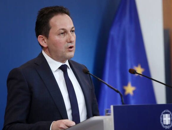 Πέτσας: «Από τις 27 Απριλίου «ανοίγει» η Δικαιοσύνη»