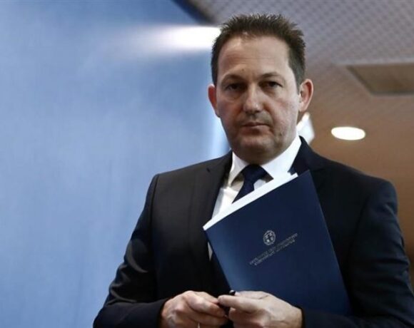 Πέτσας: Ό,τι ανοίγει από 4 Μαΐου μπορεί να ξανακλείσει για να μην έχουμε πισωγύρισμα