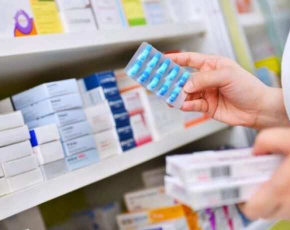 Παρατείνεται η δωρεάν φαρμακευτική περίθαλψη ανασφάλιστων