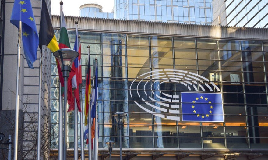 Σε χαμηλά όλων των εποχών η επιχειρηματική δραστηριότητα τον Μάρτιο