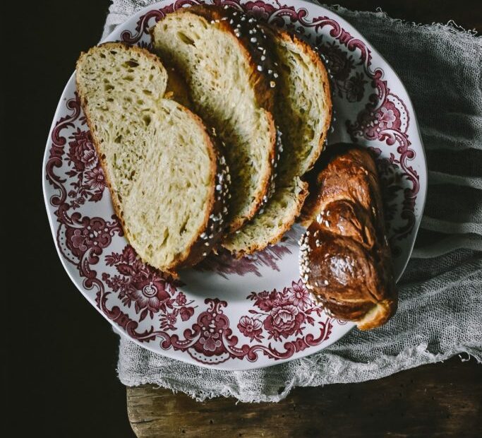 Συνταγή για τσουρέκι με προζύμι