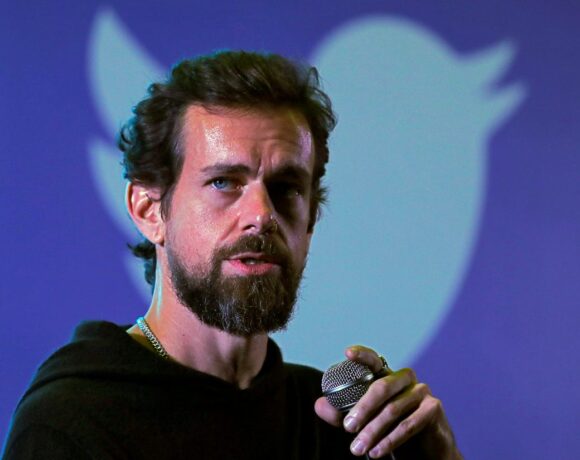 Τζακ Ντόρσι: Ο επικεφαλής του Τwitter δίνει $1 δισ