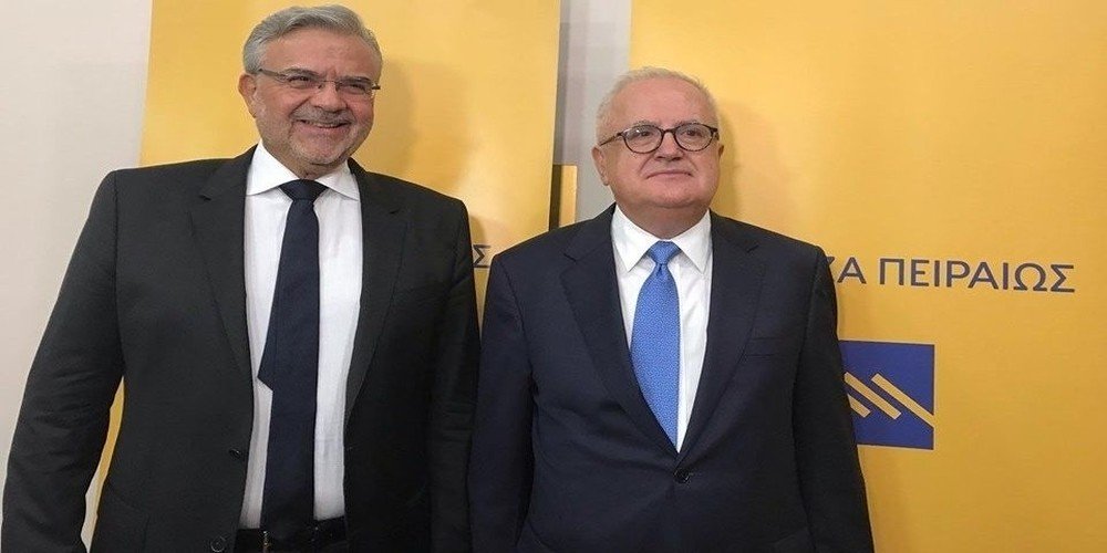 Τρ