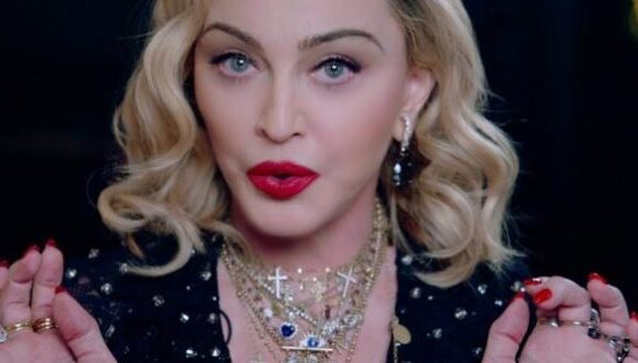 H Madonna δώρισε $1.000